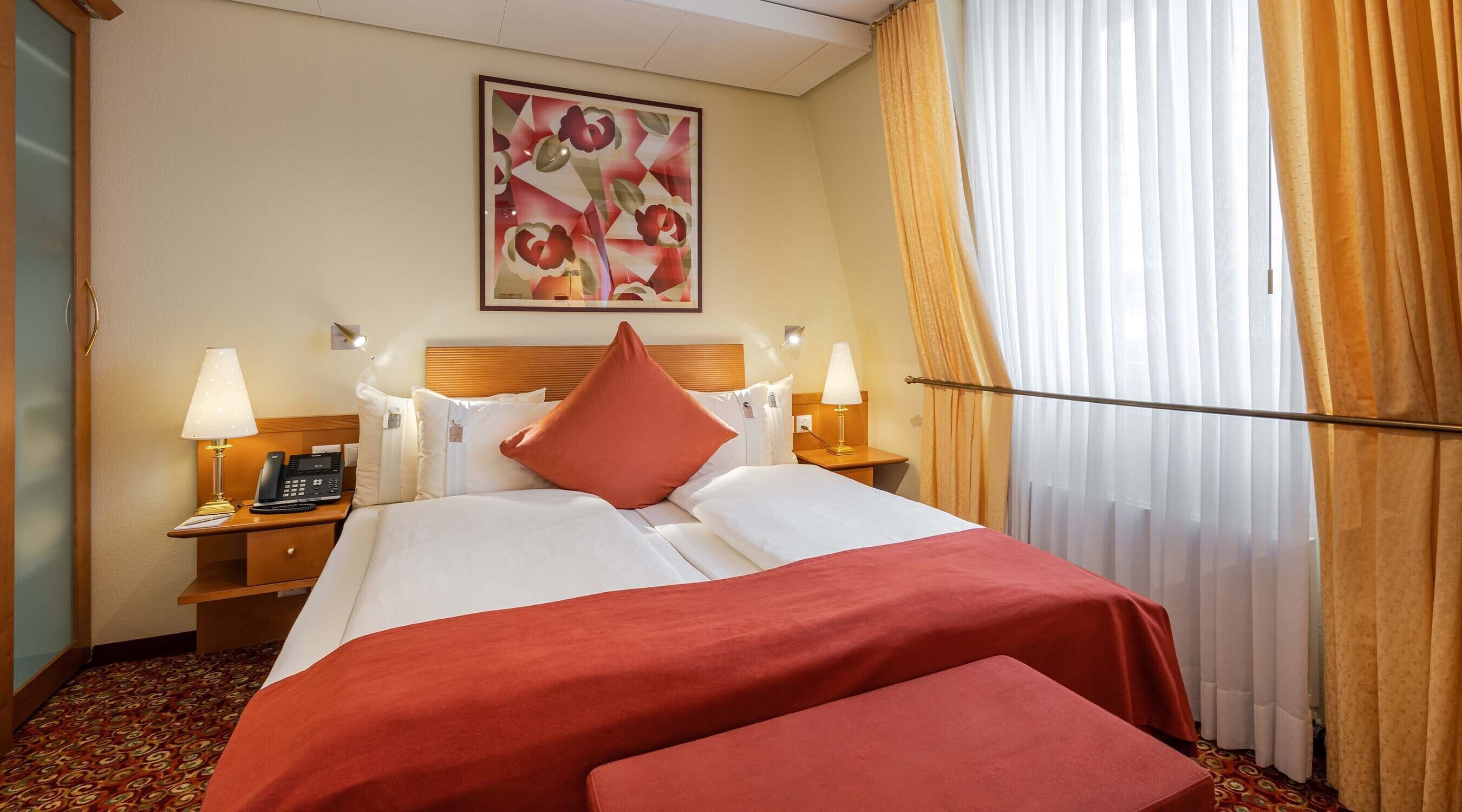 <p>Das nachhaltigste <br
/>vier Sterne Bio Hotel<br
/>in Basel und Umgebung<br
/></p>